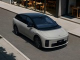 理想i6车型图片